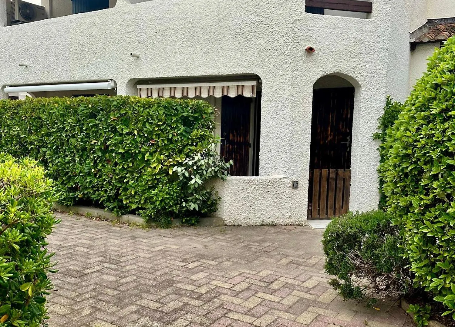 Apartment Appartement Climatise Avec Chambre Et Parking Privatif Locations Vld Camargue Saintes-Maries-de-la-Mer