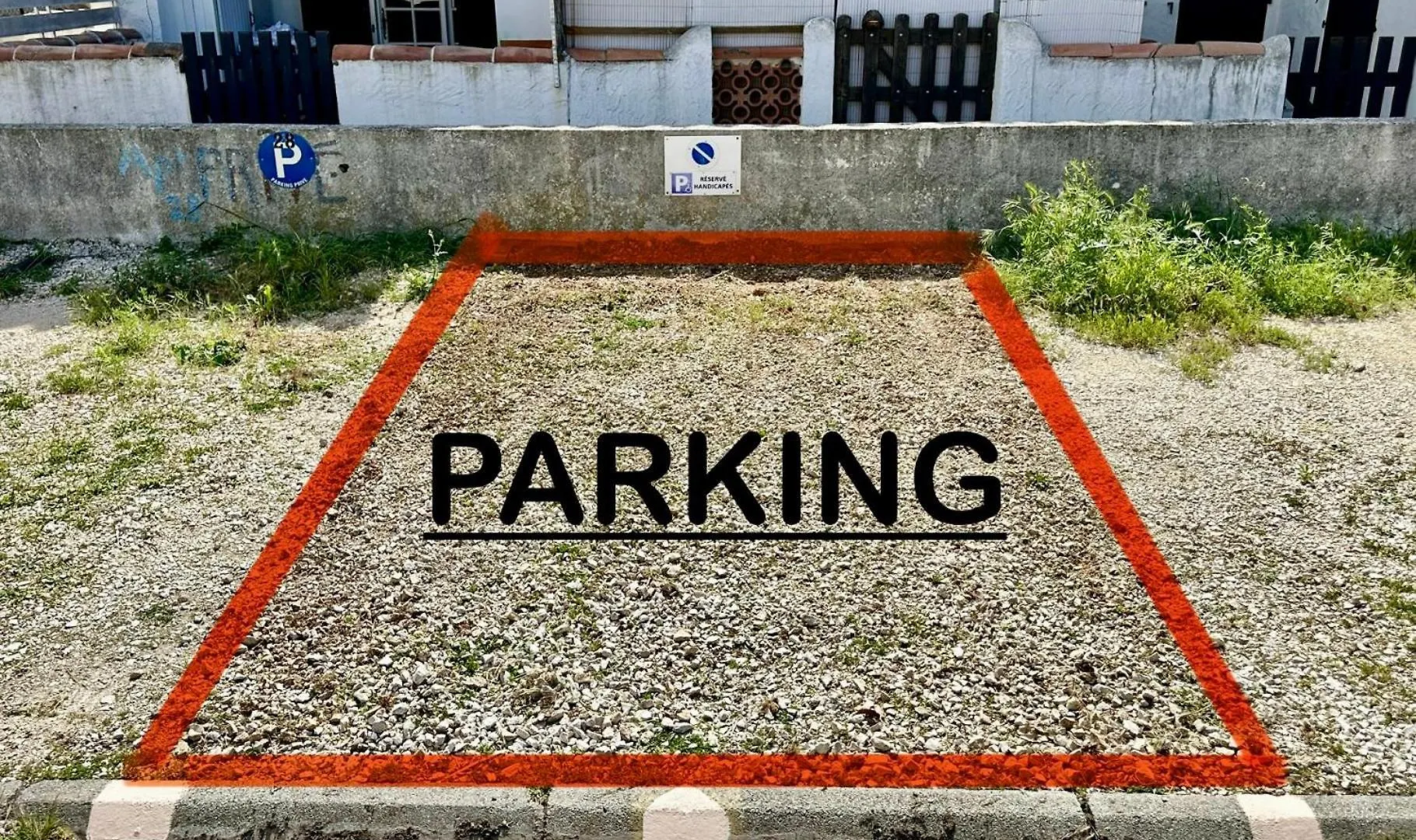 Apartment Appartement Climatise Avec Chambre Et Parking Privatif Locations Vld Camargue Saintes-Maries-de-la-Mer